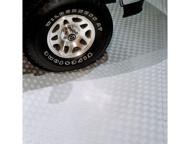Aluminium Chequer Plate - Car Showroom View 1