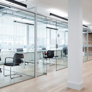 GA 1042 / GLAZING CHANNEL DIVIDER FOR 12mm GLASS