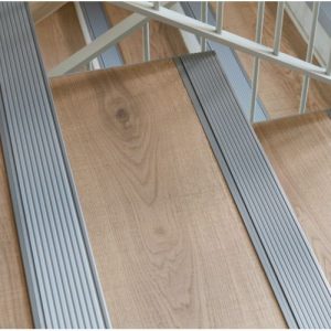 GA 1408 PREMIUM STAIR NOSING, 82° RISER, SQUARE BACK EDGE, 55mm FACE